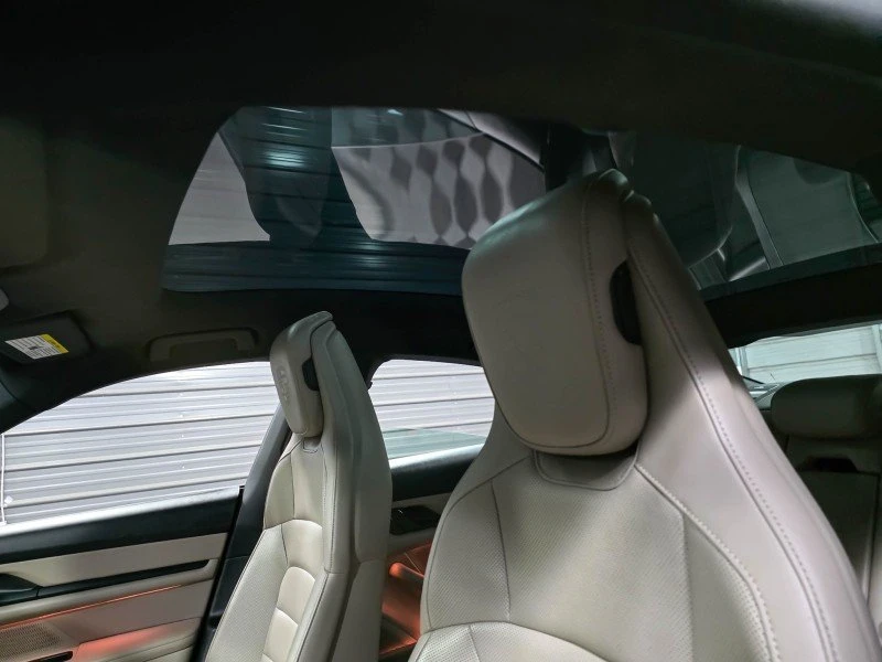 2021 Porsche Taycan 4S - Image 11 of 18