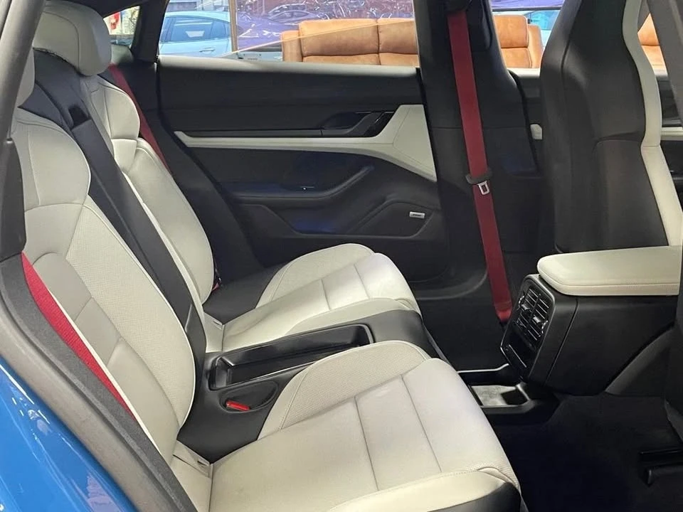 2021 Porsche Taycan 4S - Image 10 of 18
