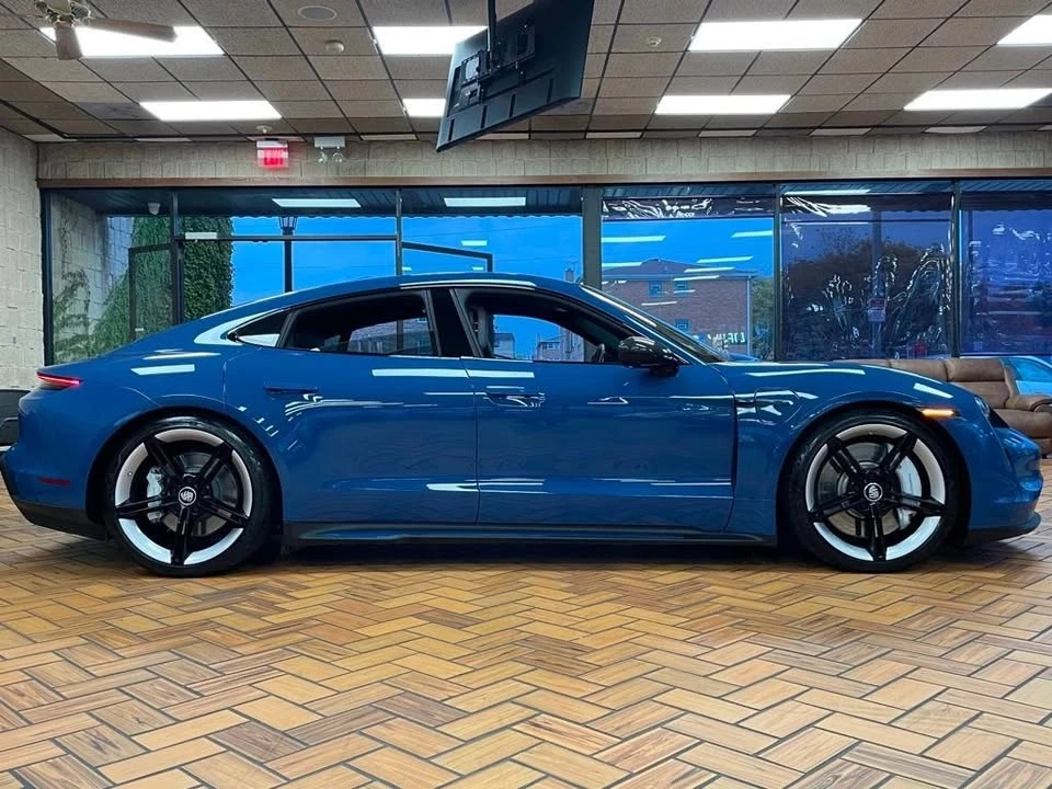 2021 Porsche Taycan 4S - Image 4 of 18