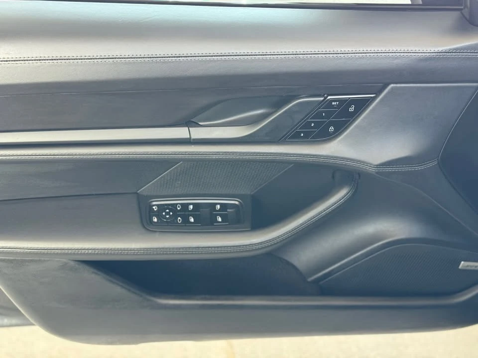 2021 Porsche Taycan 4S - Image 8 of 20