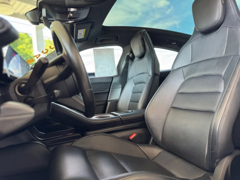 2021 Porsche Taycan 4S - Image 10 of 20
