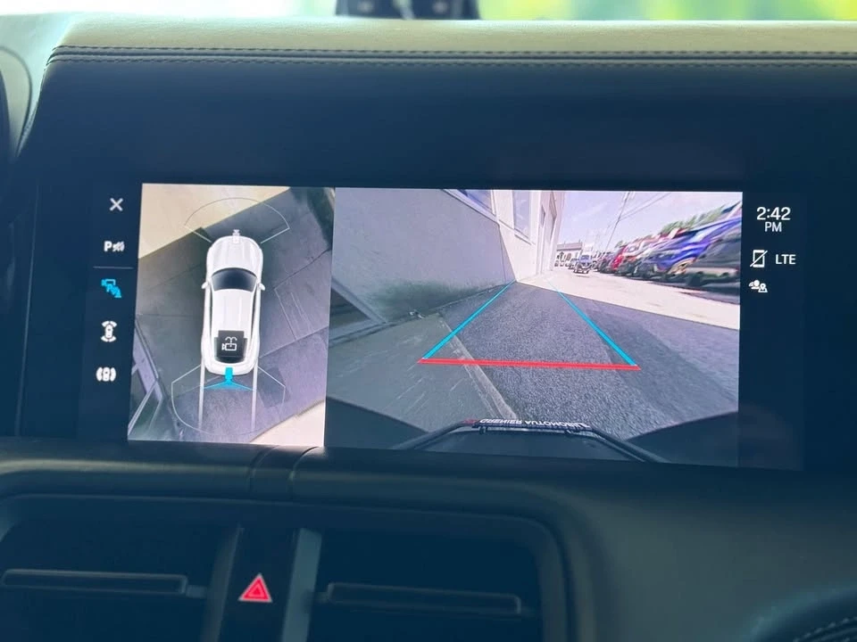 2021 Porsche Taycan 4S - Image 15 of 18