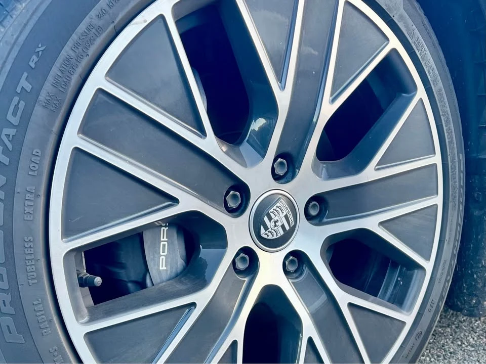 2021 Porsche Taycan - Image 4 of 5