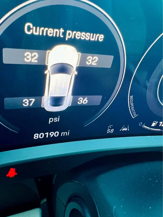 2021 Porsche Taycan - Image 3 of 5