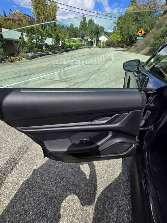 2021 Porsche Taycan - Image 9 of 11