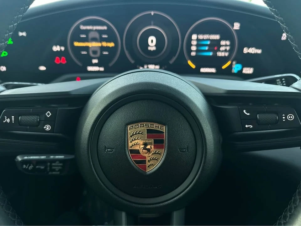 2021 Porsche Taycan - Image 9 of 19