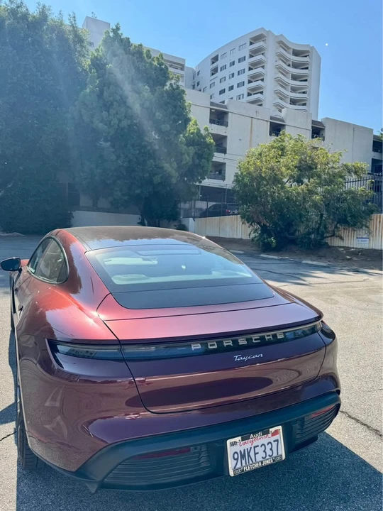 2021 Porsche Taycan - Image 7 of 8