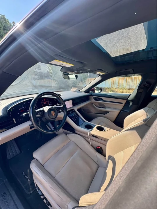 2021 Porsche Taycan - Image 4 of 8