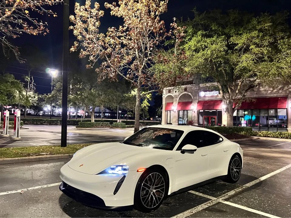 2021 Porsche Taycan - Image 4 of 6