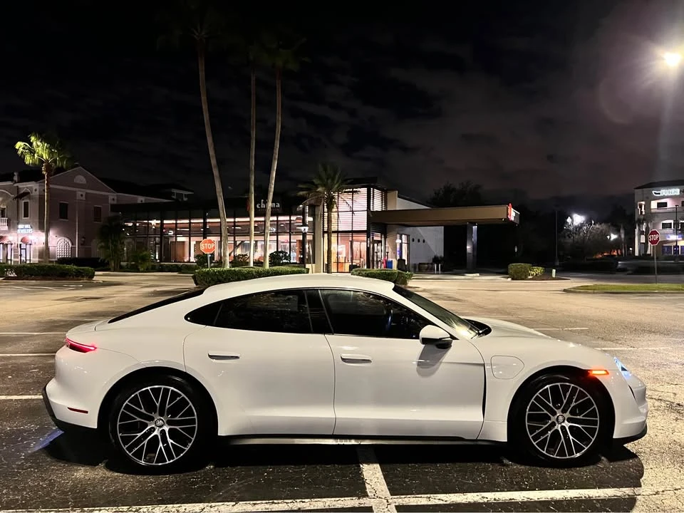 2021 Porsche Taycan - Image 2 of 6