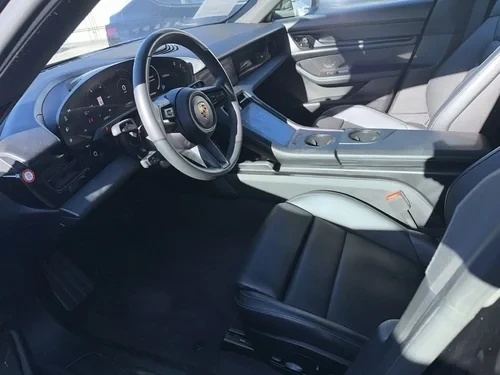 2021 Porsche Taycan - Image 7 of 11