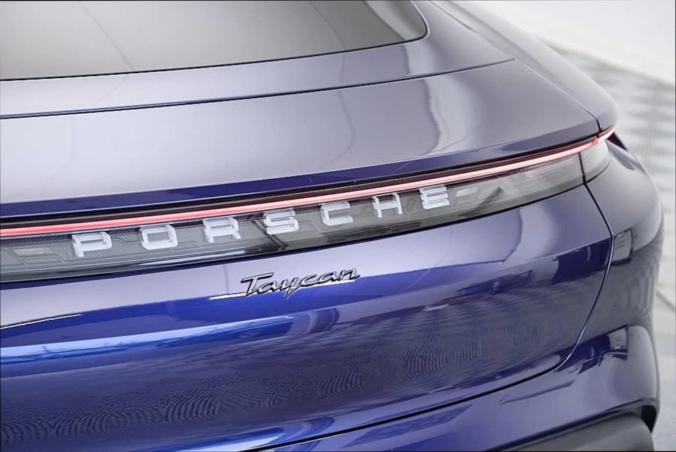 2021 Porsche Taycan - Image 11 of 18