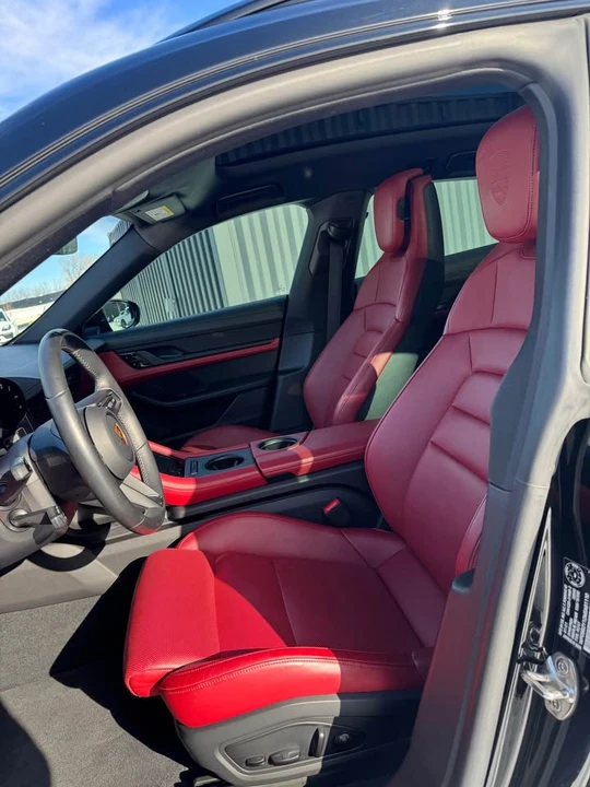 2021 Porsche Taycan 4S - Image 7 of 10