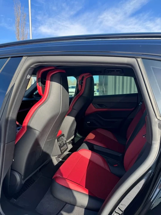 2021 Porsche Taycan 4S - Image 8 of 10