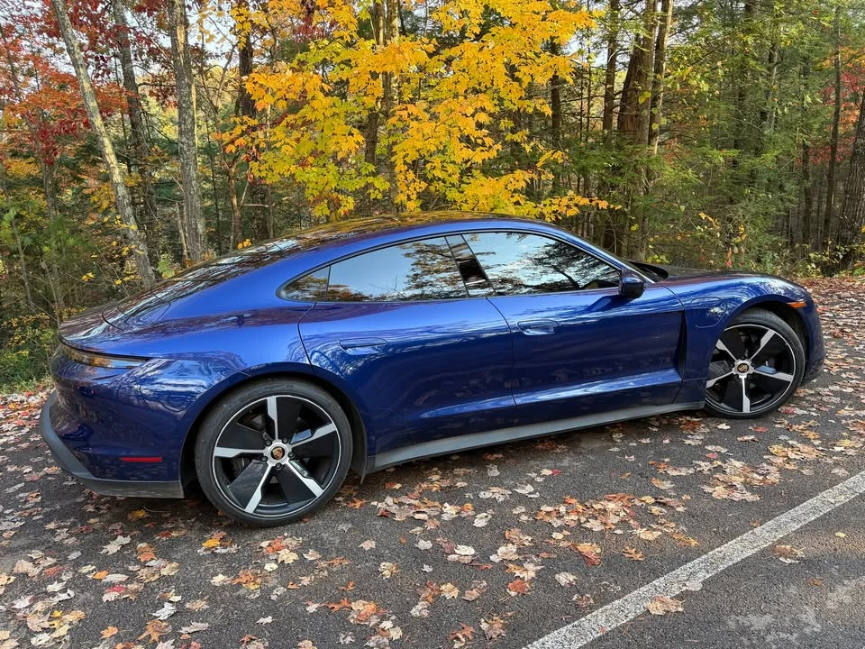 2021 Porsche Taycan - Image 4 of 10