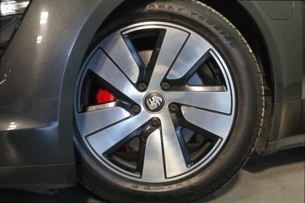 2021 Porsche Taycan 4S - Image 3 of 16