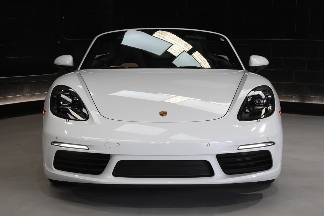 2021 Porsche 718 Boxster - Image 16 of 31