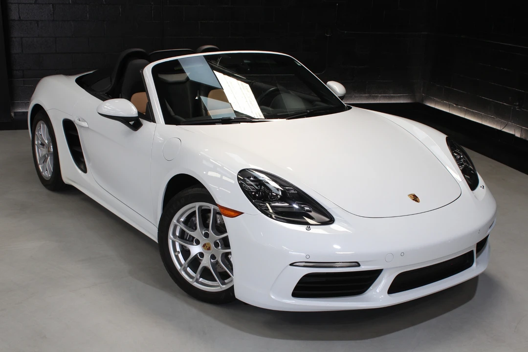 2021 Porsche 718 Boxster - Image 19 of 31