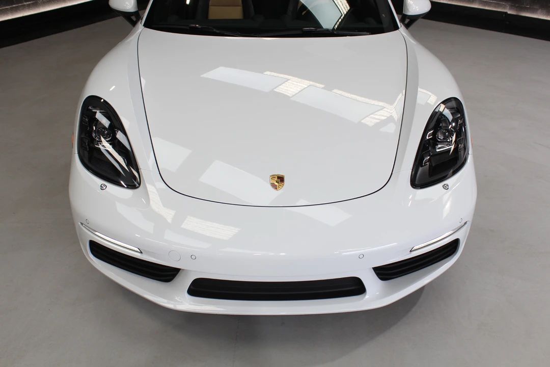2021 Porsche 718 Boxster - Image 17 of 31