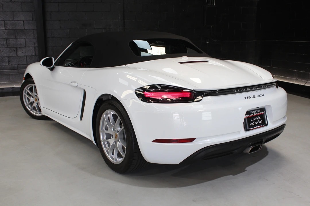 2021 Porsche 718 Boxster - Image 23 of 31