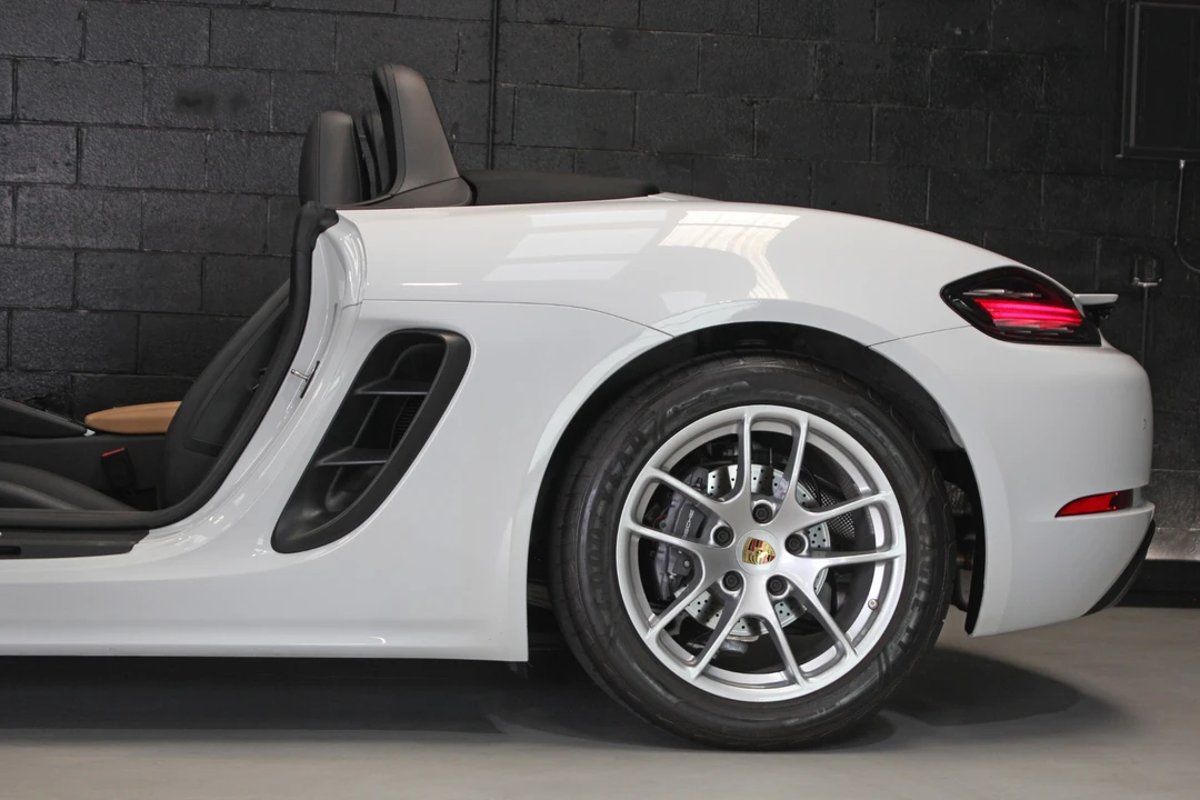 2021 Porsche 718 Boxster - Image 7 of 31