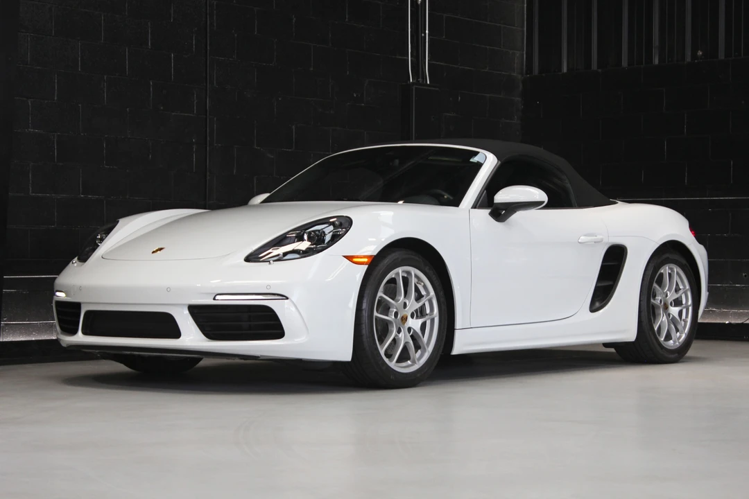 2021 Porsche 718 Boxster - Image 9 of 31