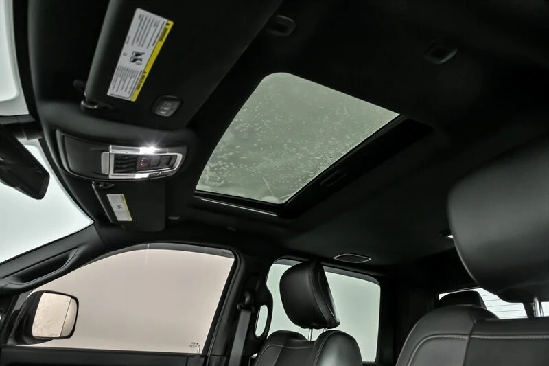 2021 Ram 2500 - Image 18 of 31