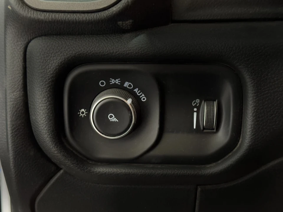 2021 Ram 2500 - Image 5 of 12