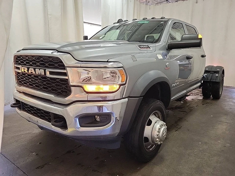 2021 Ram 4500 & 5500 - Image 2 of 5