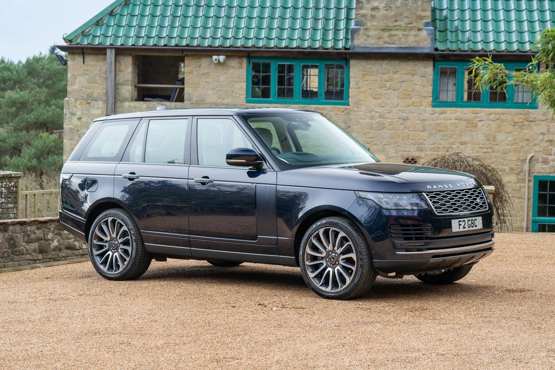 2021 Land Rover Range Rover L405 - Image 2 of 31