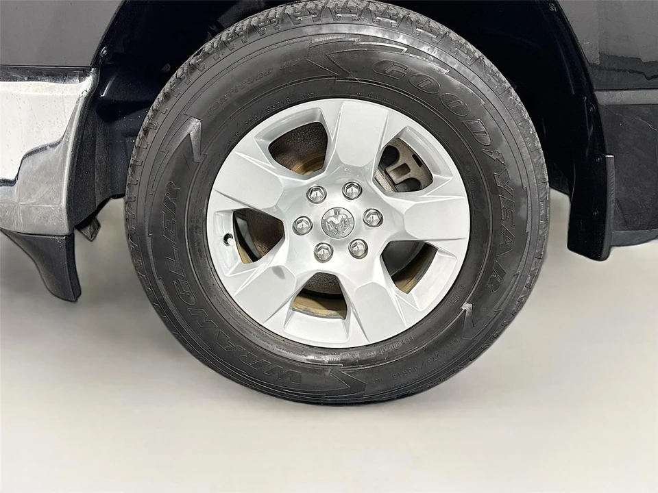 2021 Ram 1500 2nd Gen - Image 24 of 31
