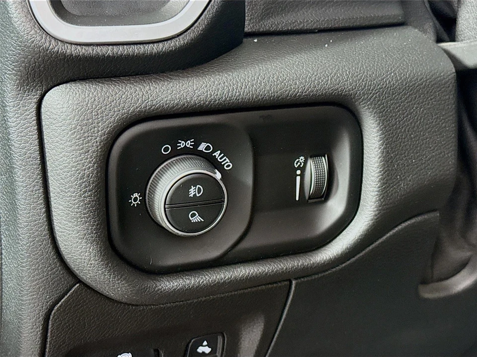 2021 Ram 1500 2nd Gen - Image 7 of 31