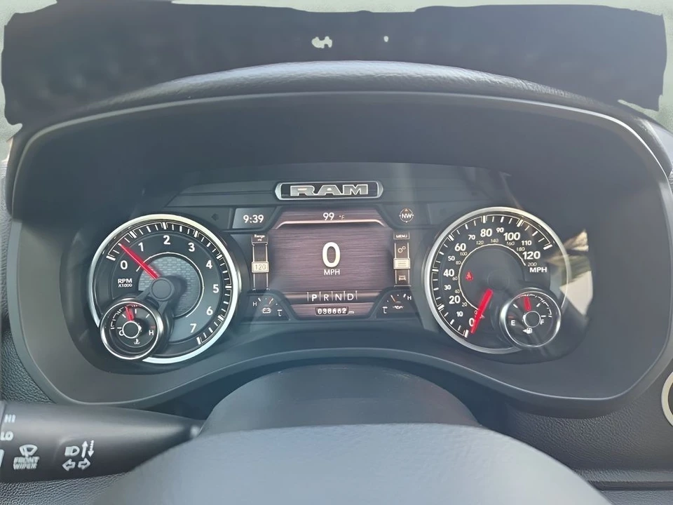 2021 Ram 1500 2nd Gen - Image 24 of 31