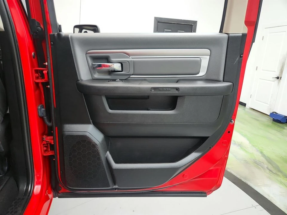 2021 Ram 1500 2nd Gen - Image 26 of 31