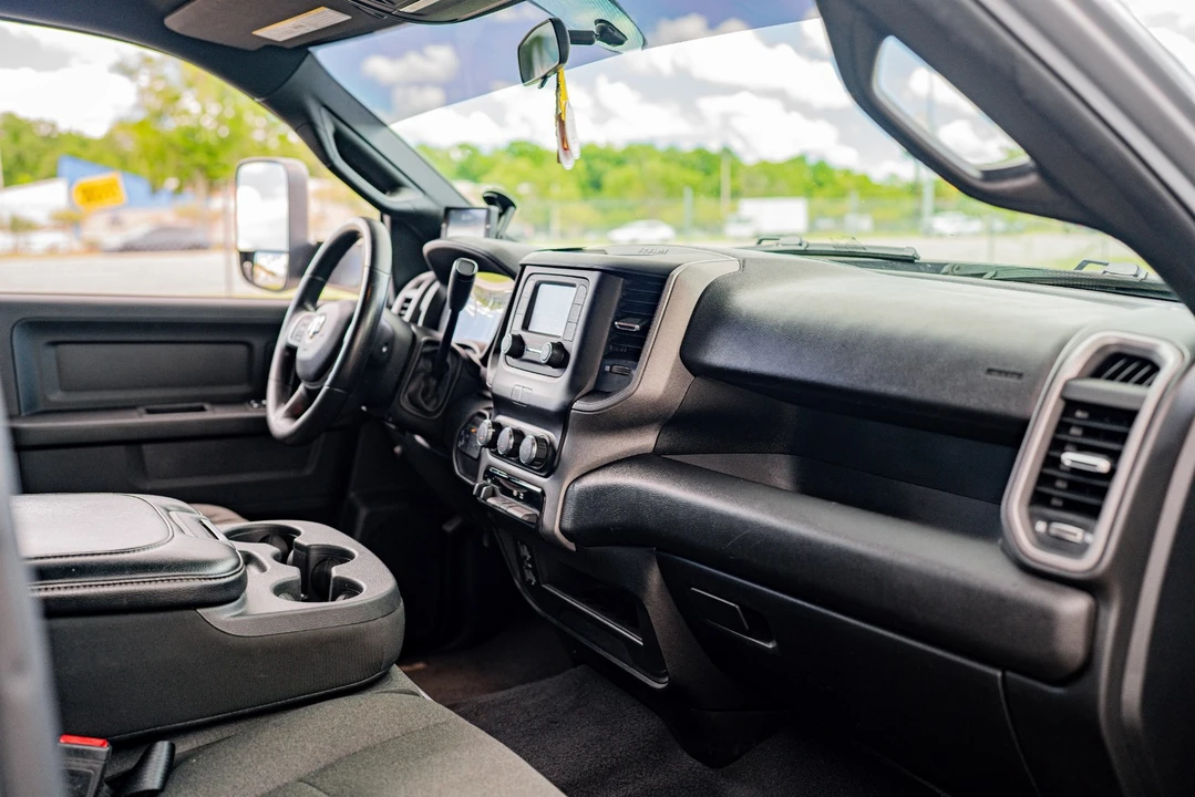 2021 Ram 2500 - Image 18 of 31