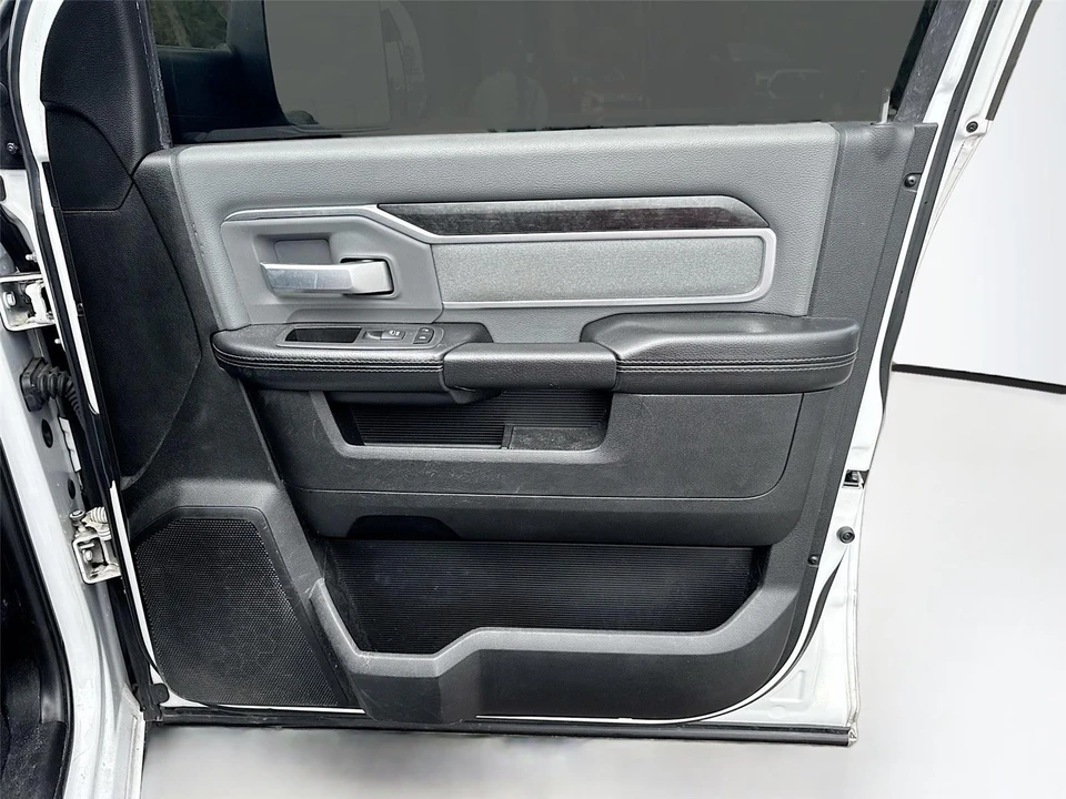 2021 Ram 2500 - Image 10 of 12