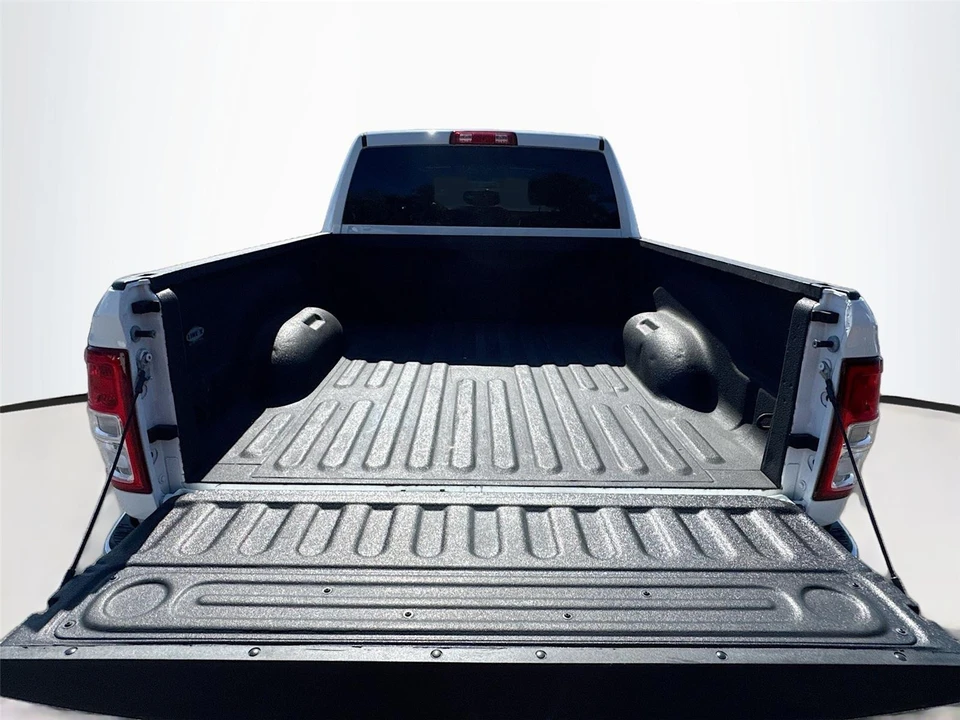 2021 Ram 2500 - Image 16 of 31