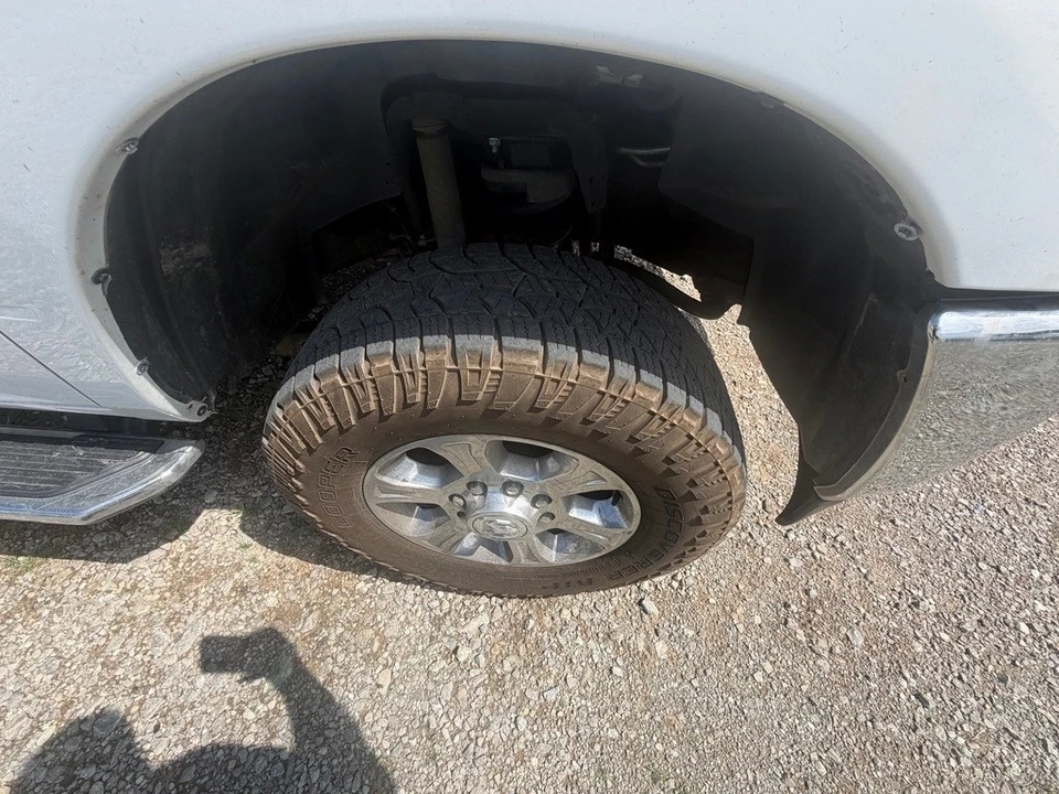 2021 Ram 2500 - Image 12 of 24