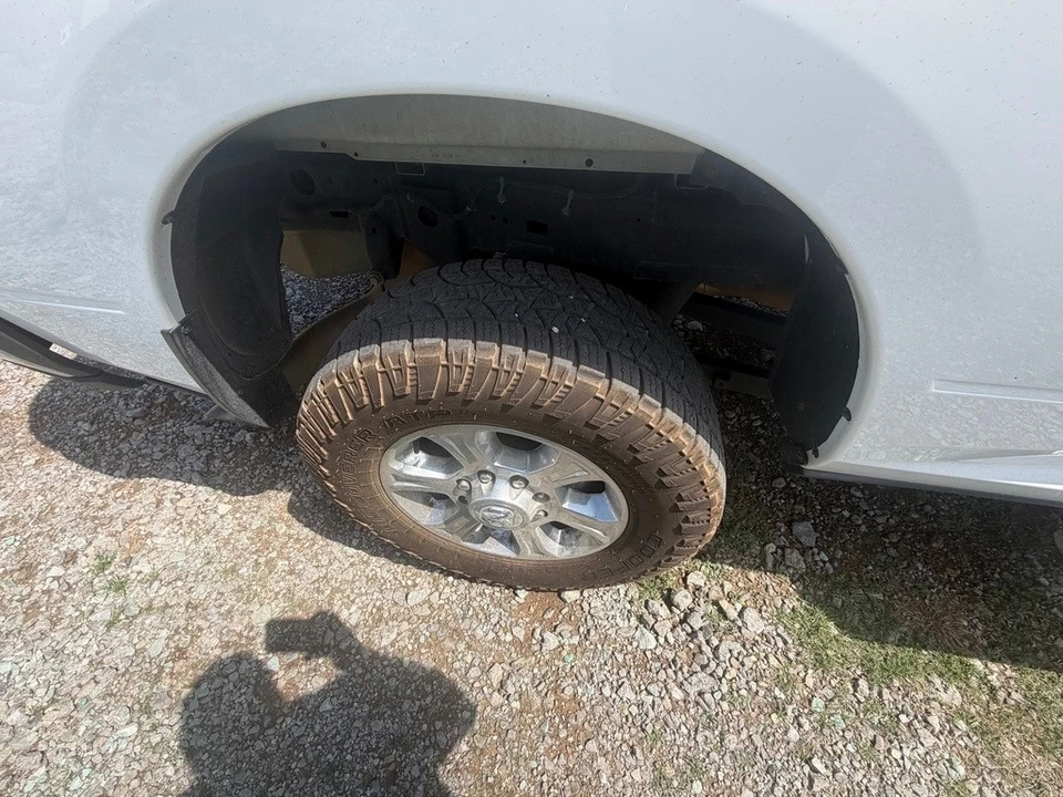 2021 Ram 2500 - Image 13 of 24