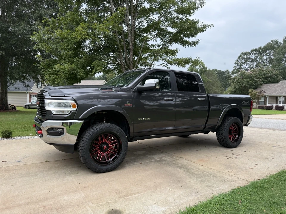 2021 Ram 2500 - Image 4 of 16