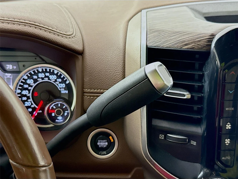 2021 Ram 2500 - Image 16 of 21