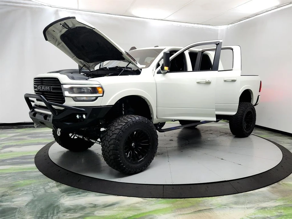 2021 Ram 2500 - Image 9 of 31