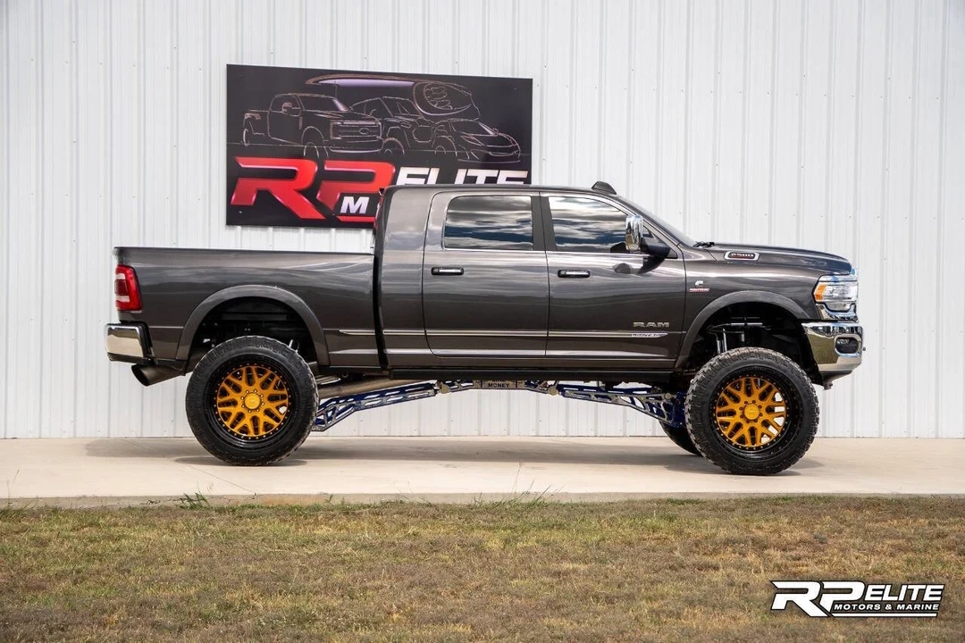 2021 Ram 2500 - Image 10 of 21