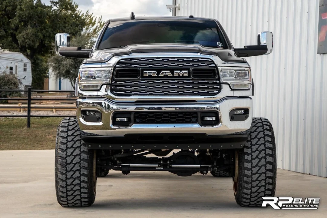 2021 Ram 2500 - Image 3 of 21