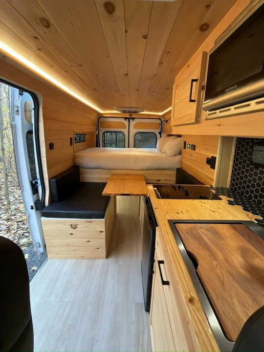 2021 Ram ProMaster - Image 2 of 21