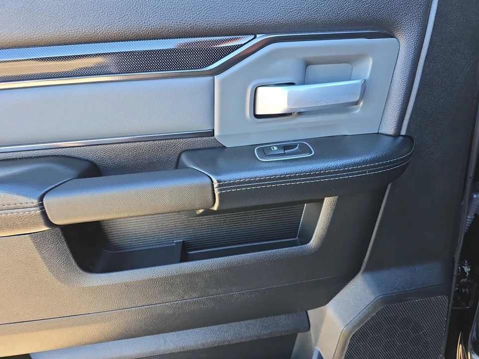 2021 Ram 2500 - Image 9 of 12
