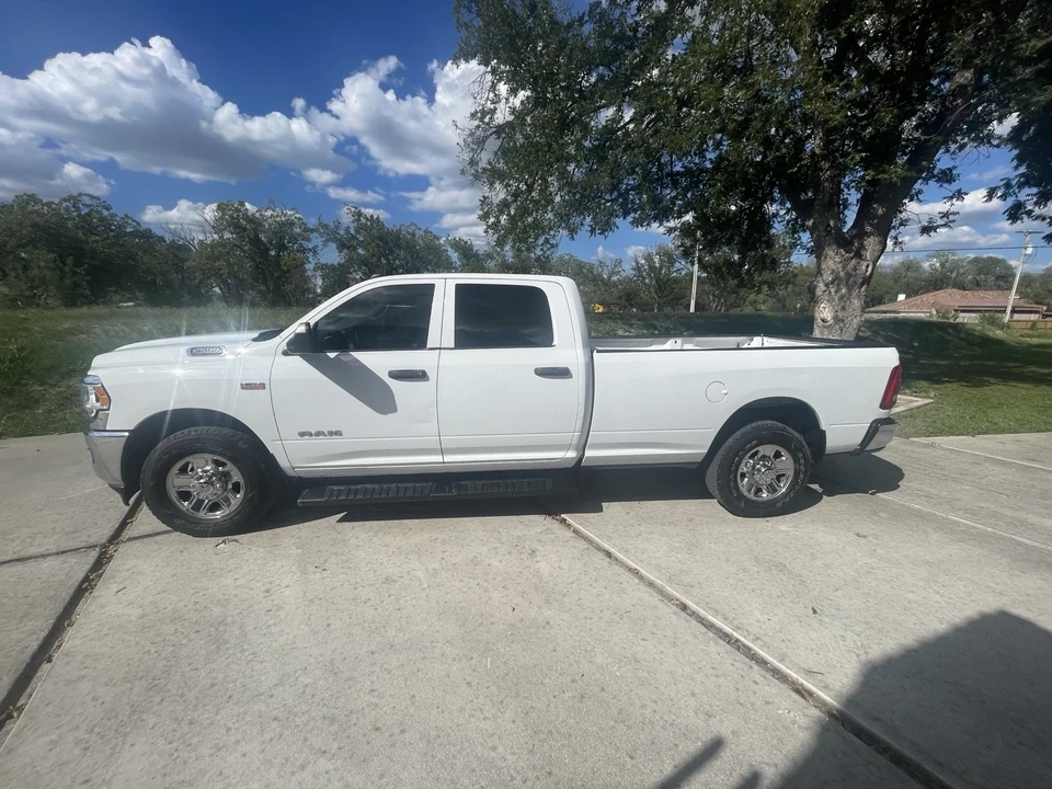 2021 Ram 2500 - Image 2 of 5
