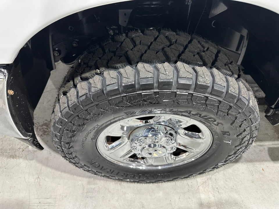 2021 Ram 2500 - Image 3 of 21