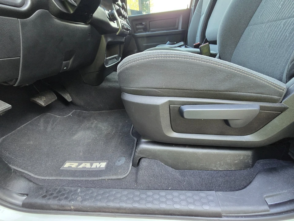 2021 Ram 2500 - Image 7 of 31