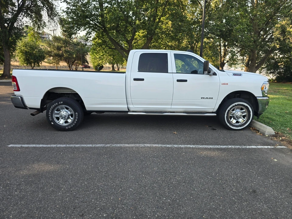 2021 Ram 2500 - Image 2 of 31